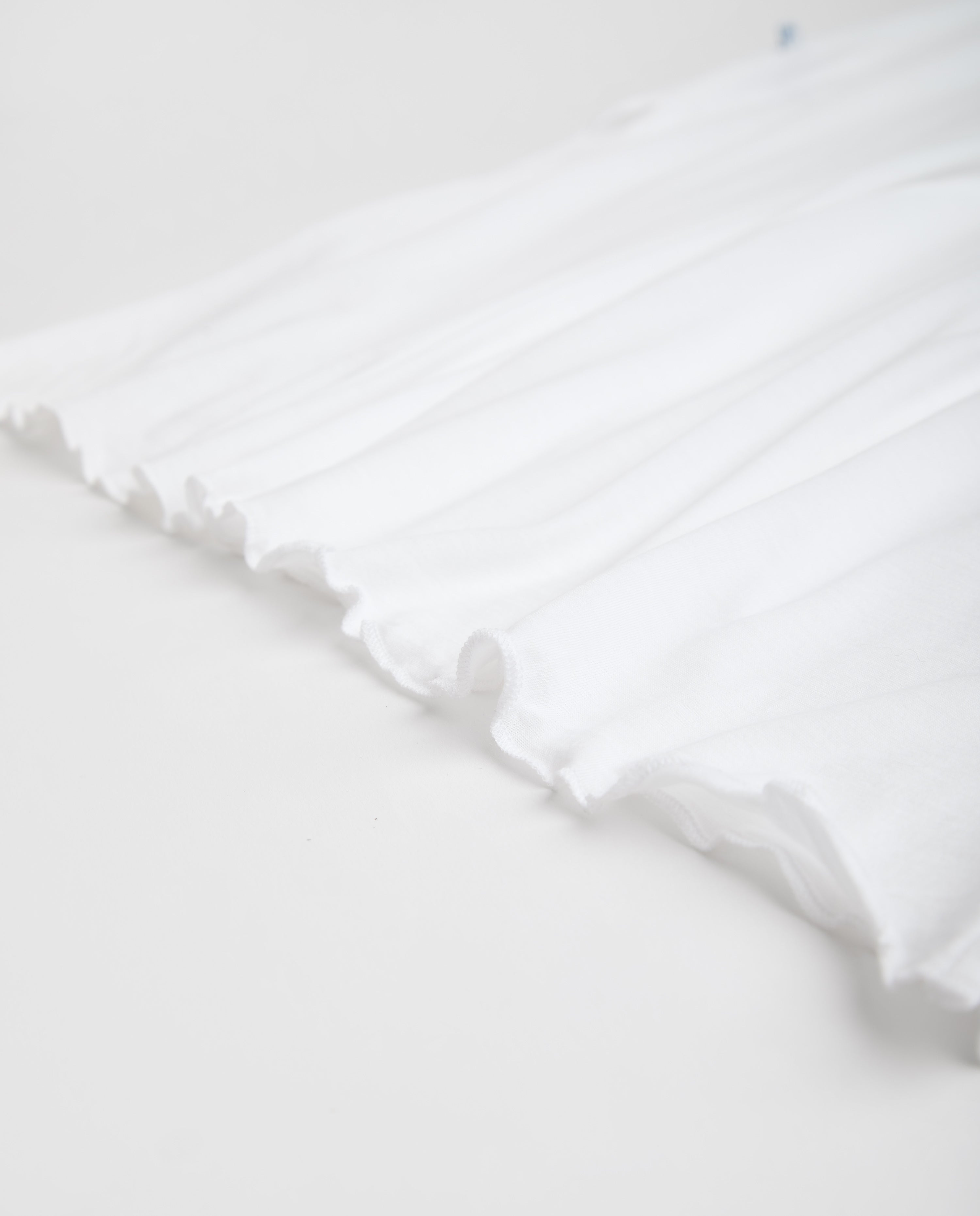 Chemise de nuit longue blanche à bretelles pour femme