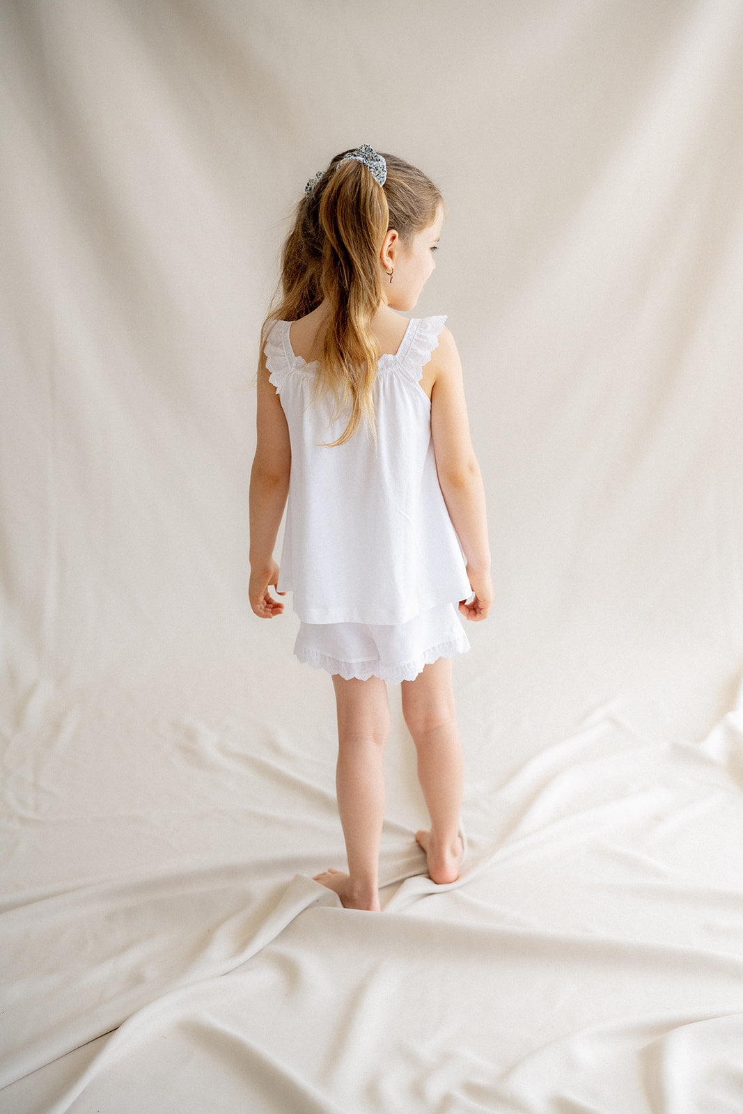 Pyjama enfant blanc à bandes brodées