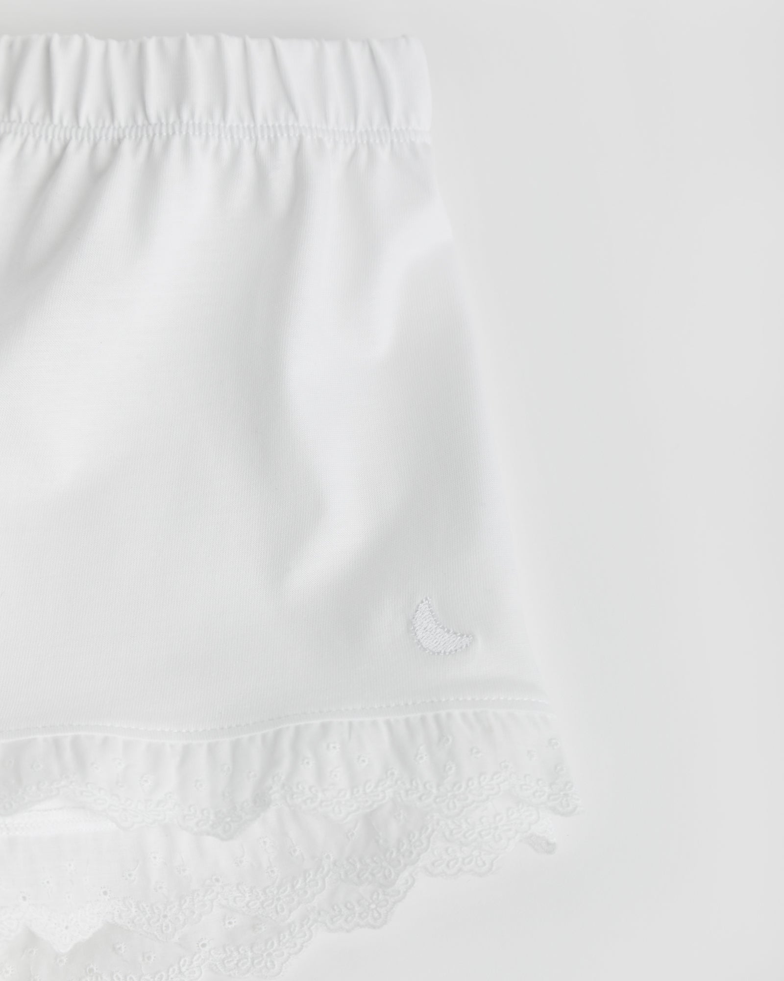 Pyjama enfant blanc à bandes brodées