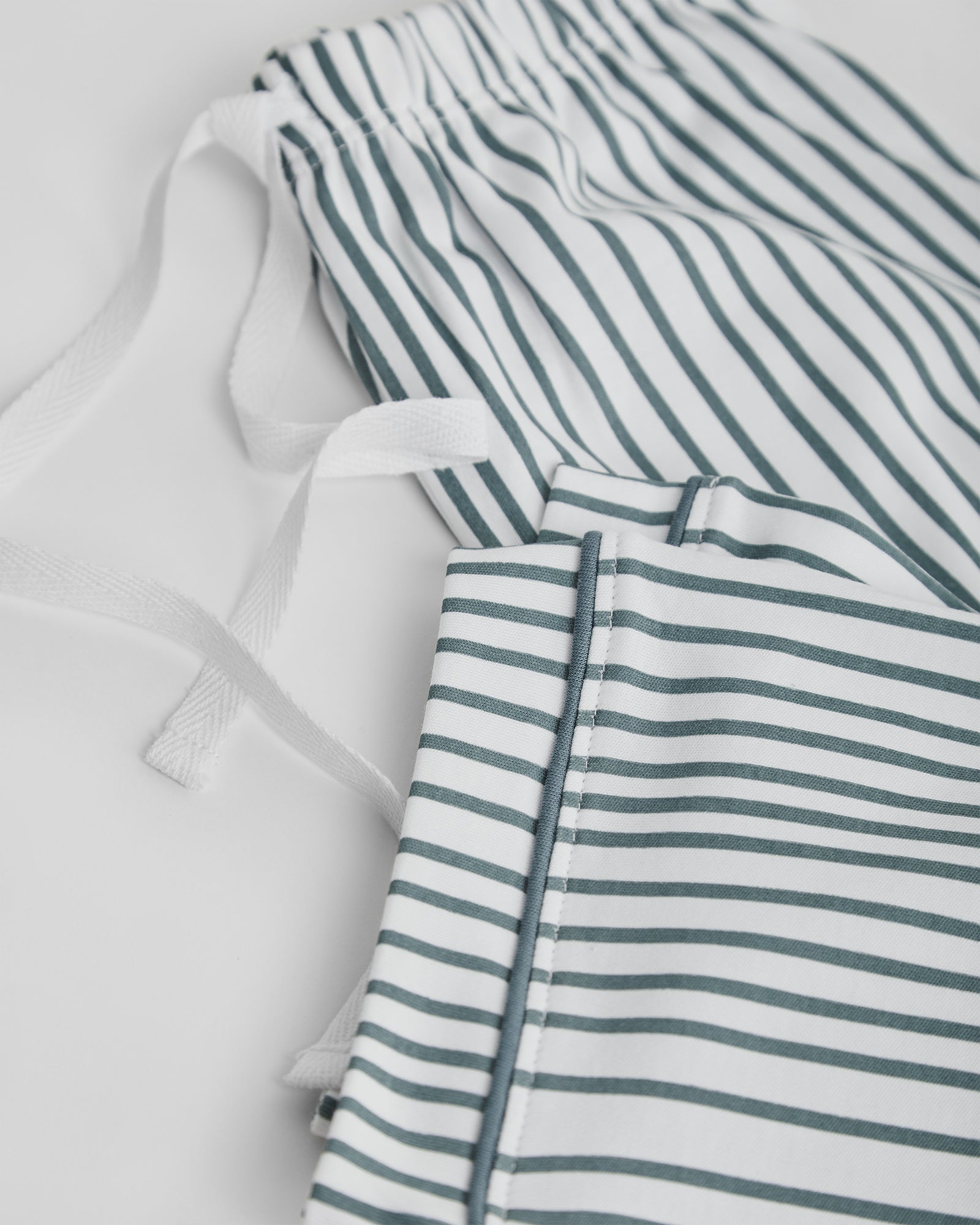 Pyjama chemise à rayures bleu foncé pour enfant