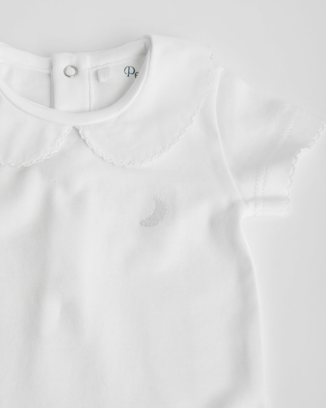 White Body with Short Sleeves
