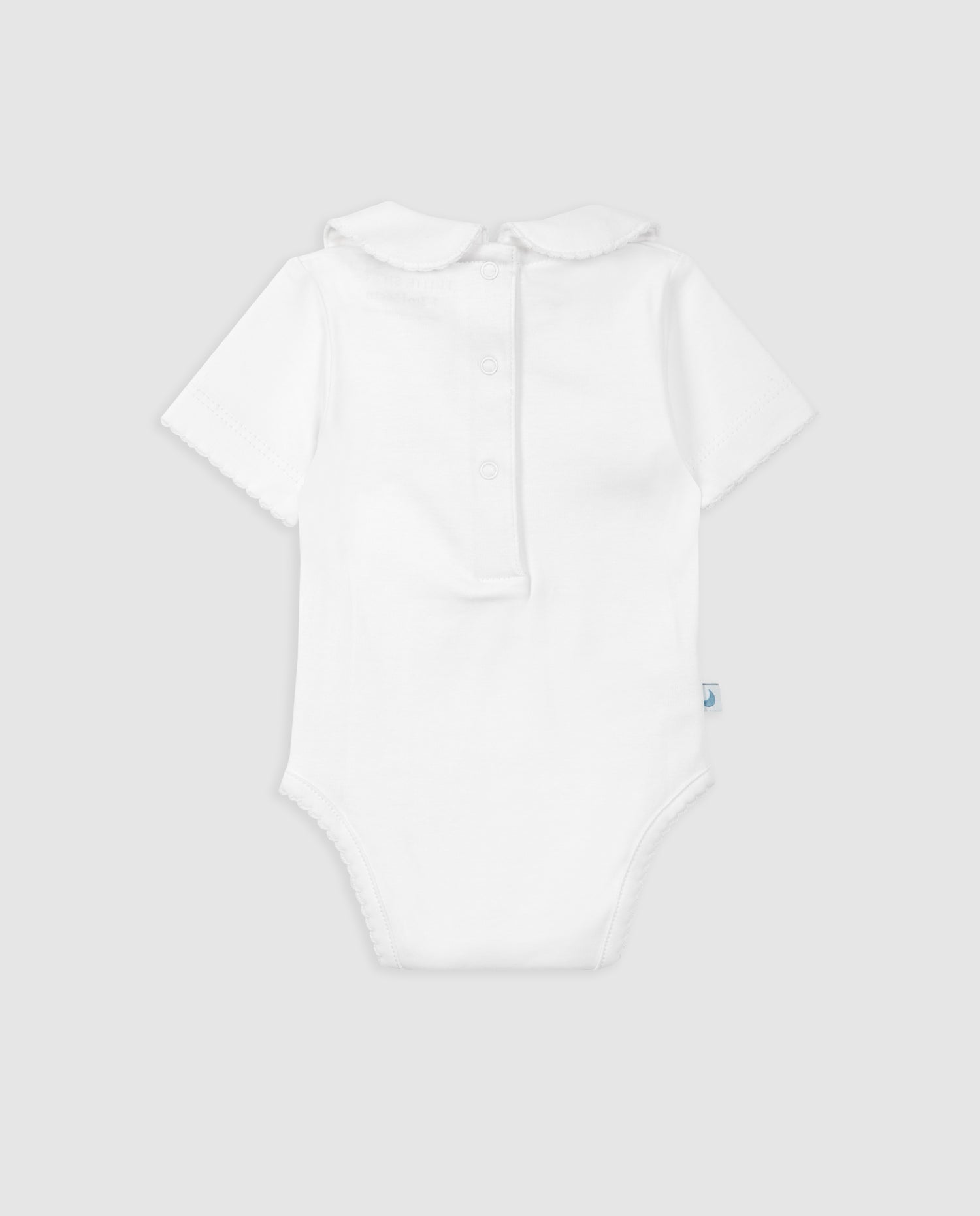 White Body with Short Sleeves