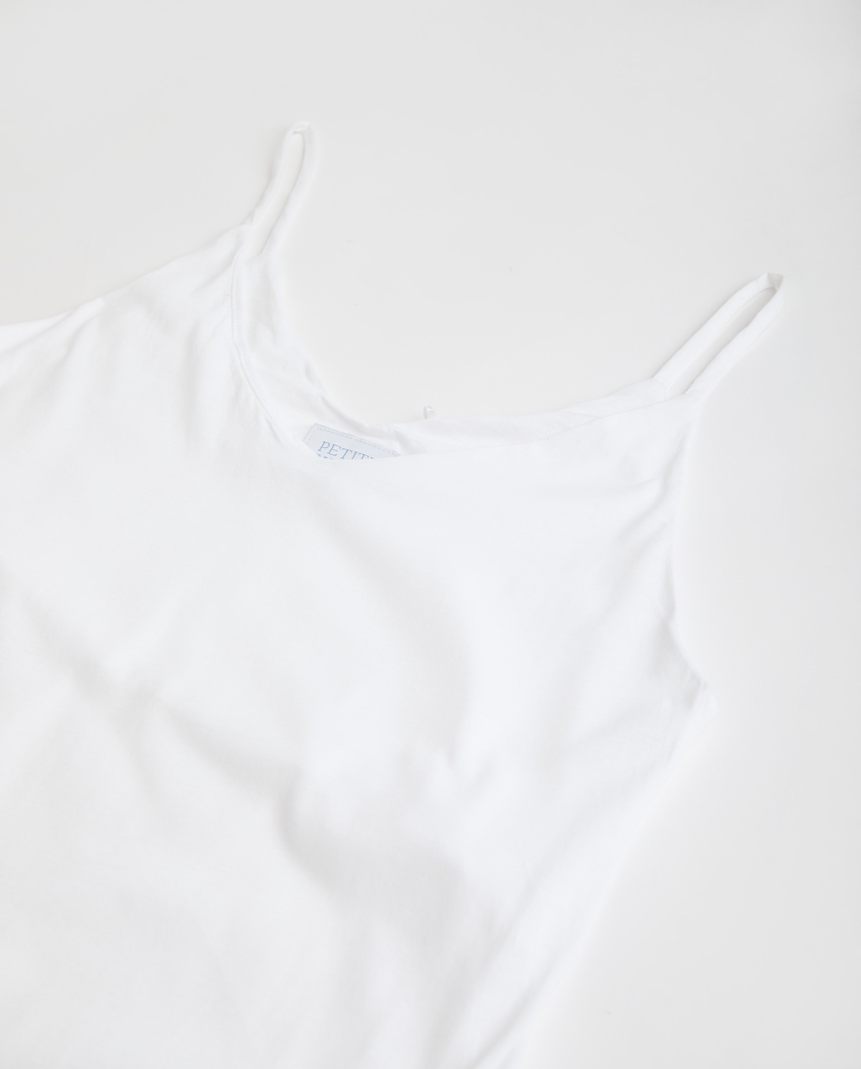 Chemise de nuit longue blanche à bretelles pour femme