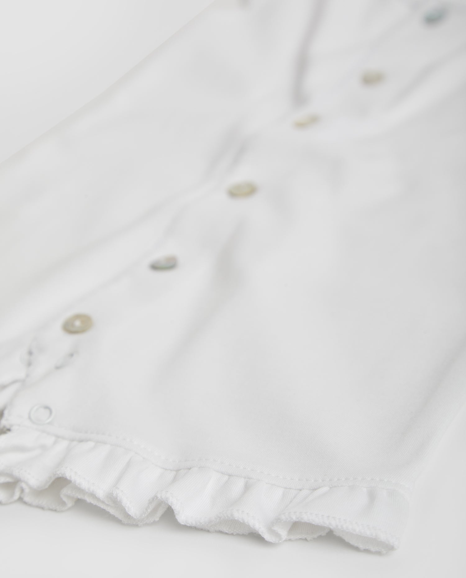 Pijama Bebé Tira Bordada Blanco Corto
