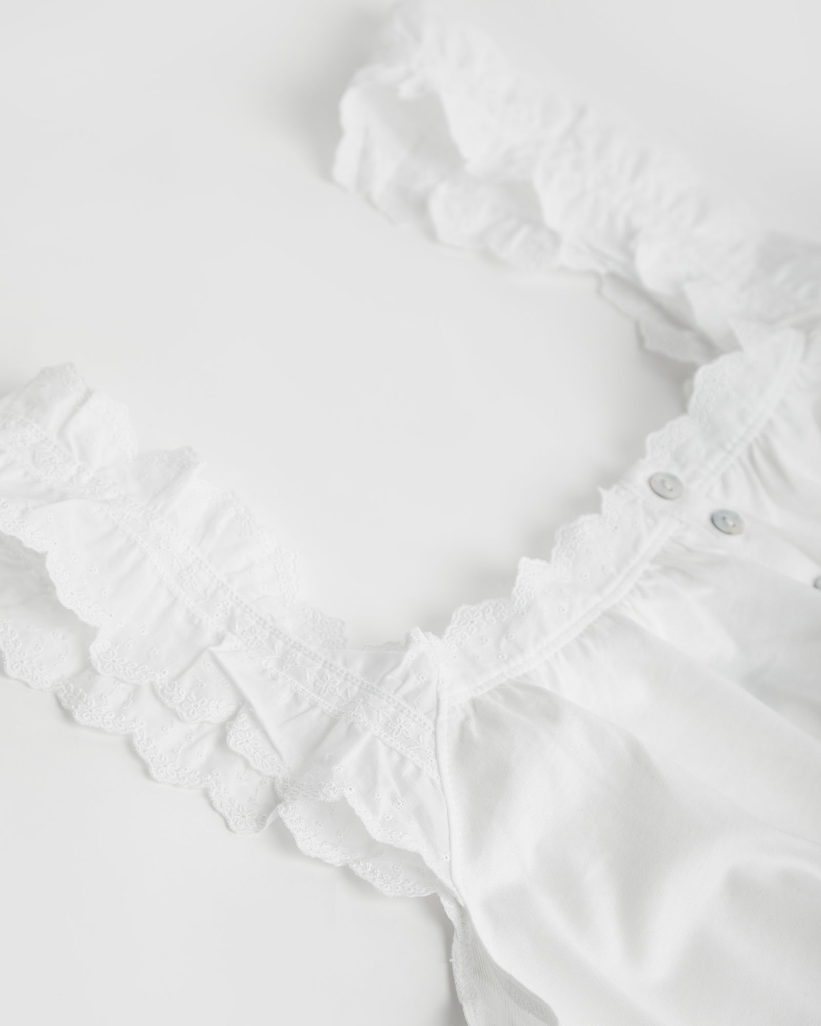 Pijama Mujer Tira Bordada Blanco