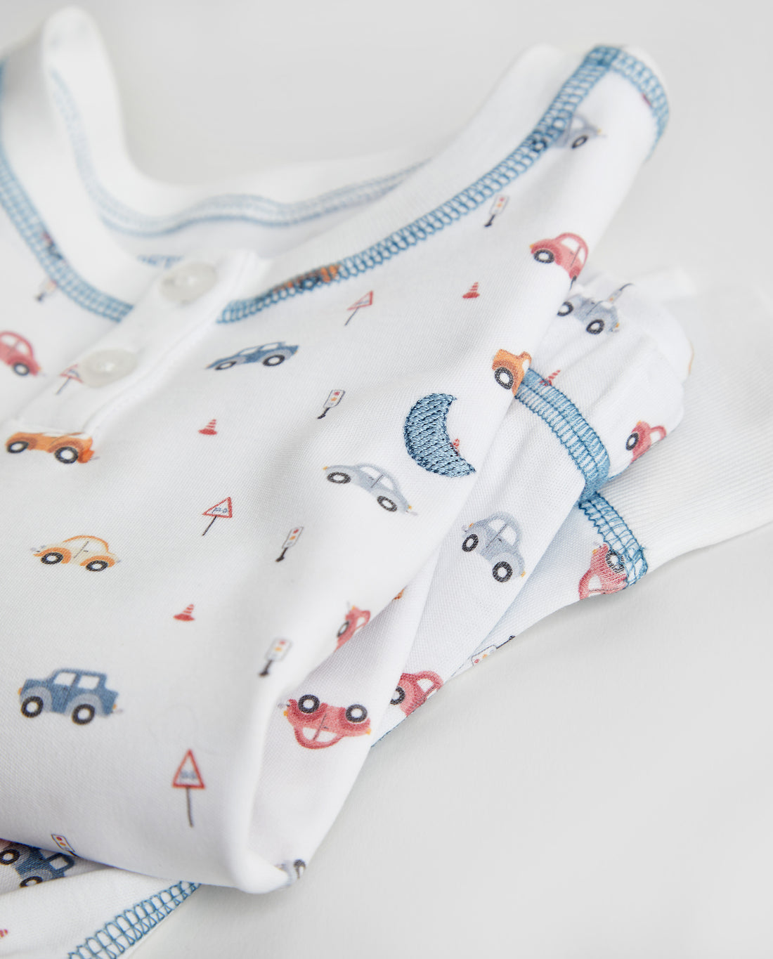 Esquijama Coches